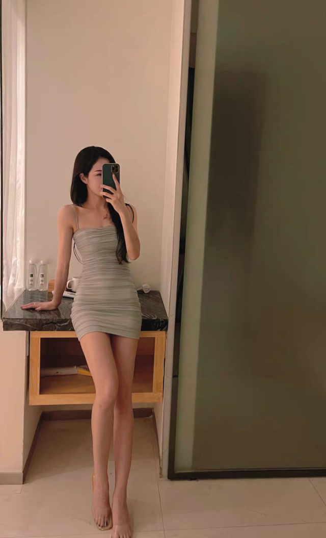 沈阳茹洁儿，人美身材好